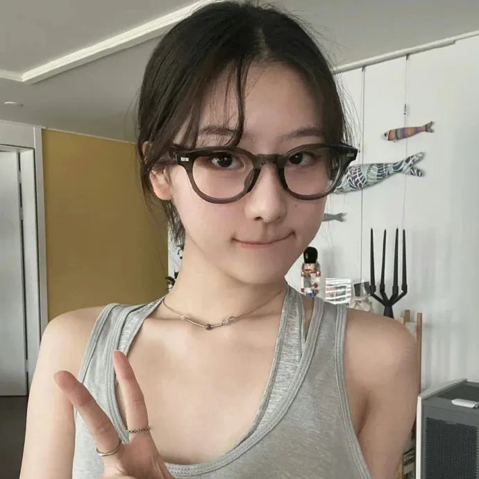 穿着旗袍的女孩